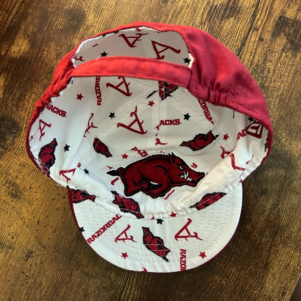 Infant Reversible Razorback hat